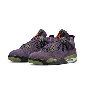 Jordan 4 Retro Canyon Purple- with box
Great condition!